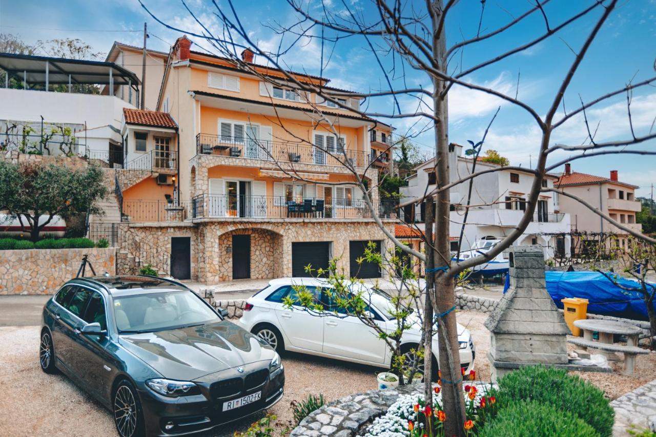 Apartman Marina Vrbnik Esterno foto