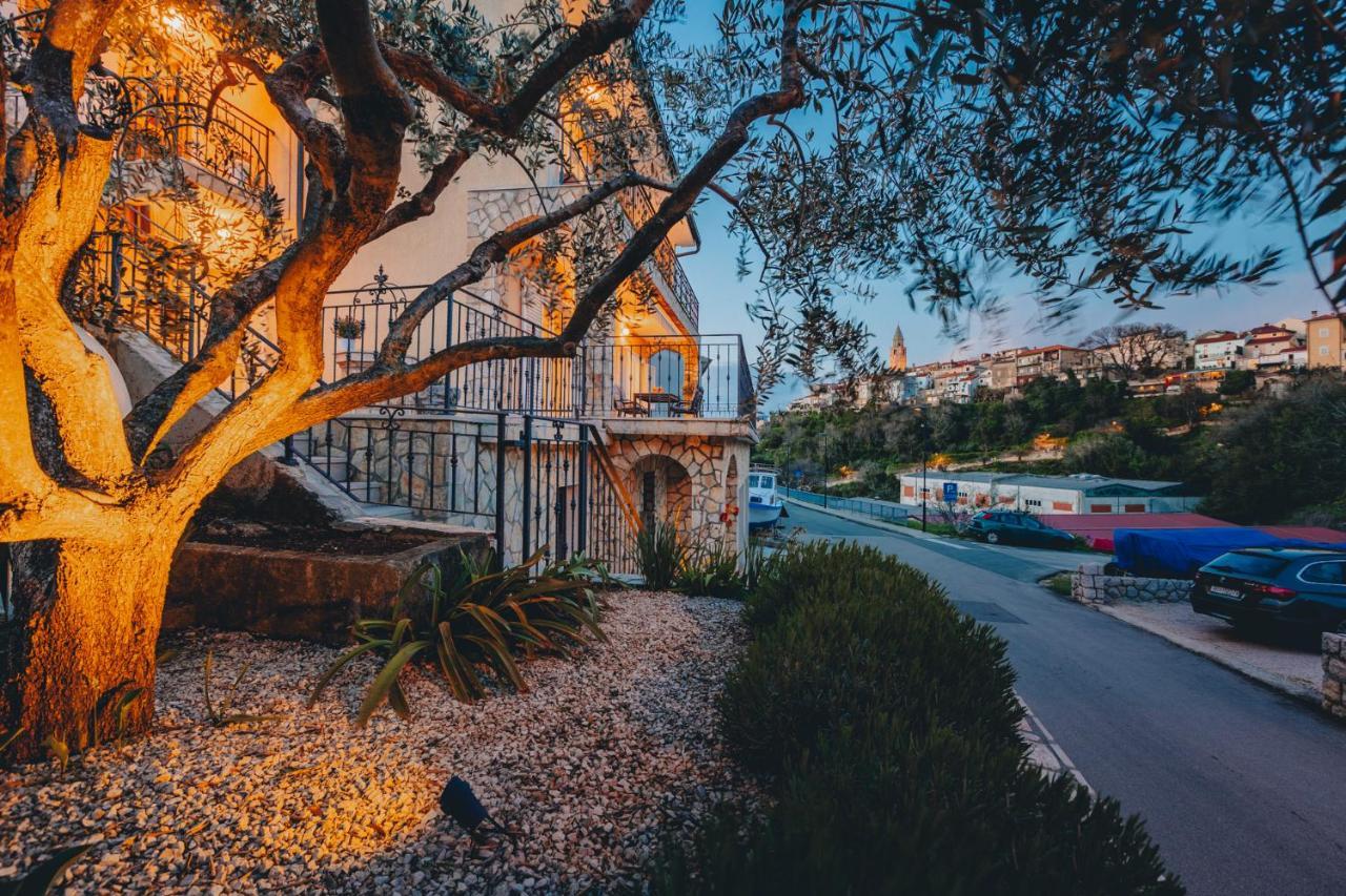 Apartman Marina Vrbnik Esterno foto