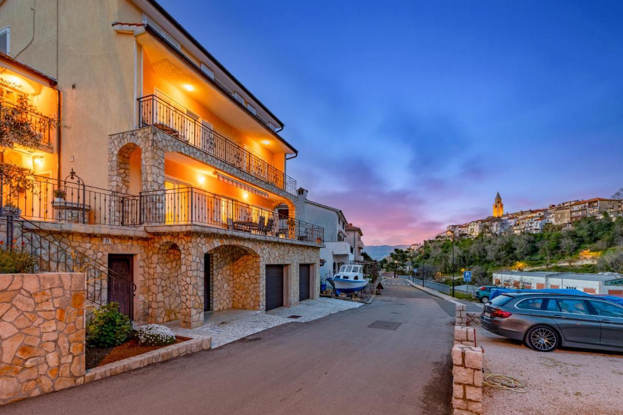 Apartman Marina Vrbnik Esterno foto