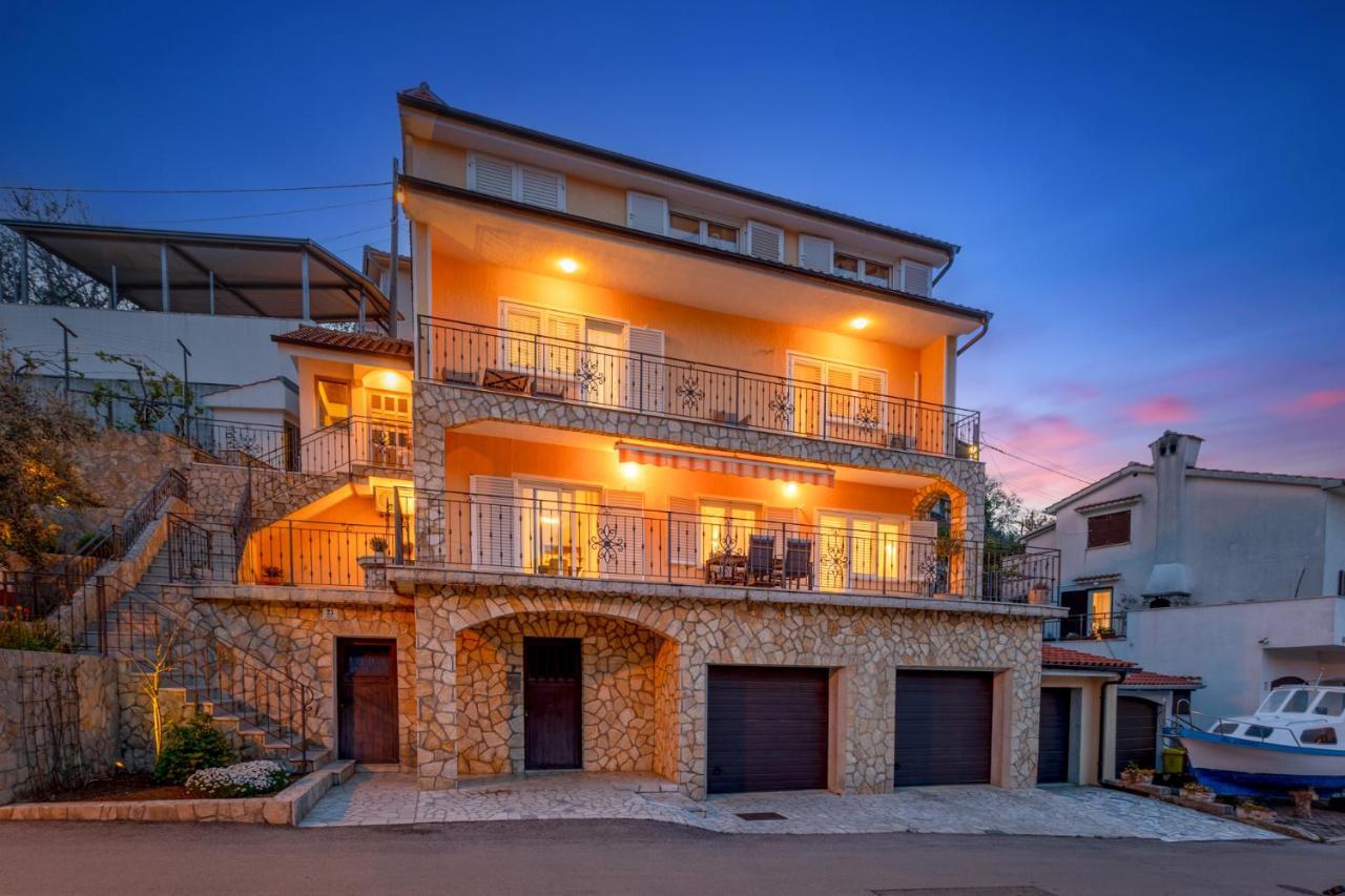 Apartman Marina Vrbnik Esterno foto